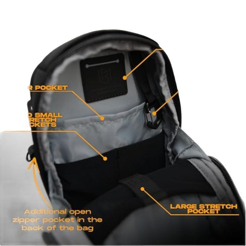 Magnetic fitness bag