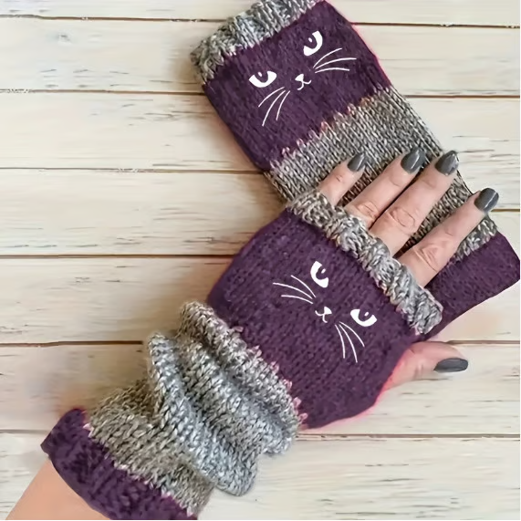 🐱 Cute knitted gloves for women with cat motif – for warm hands and free fingers