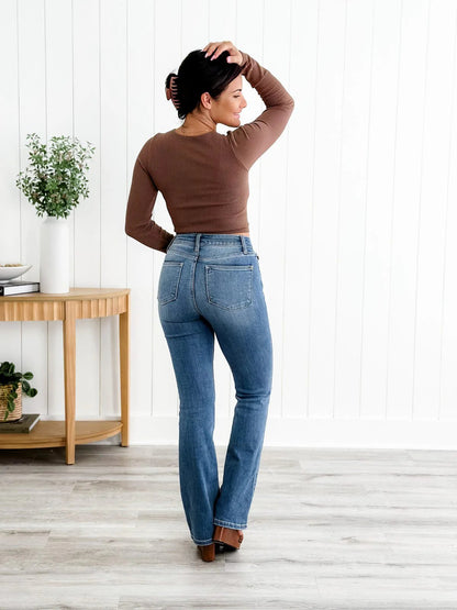 High-waisted trumpet jean